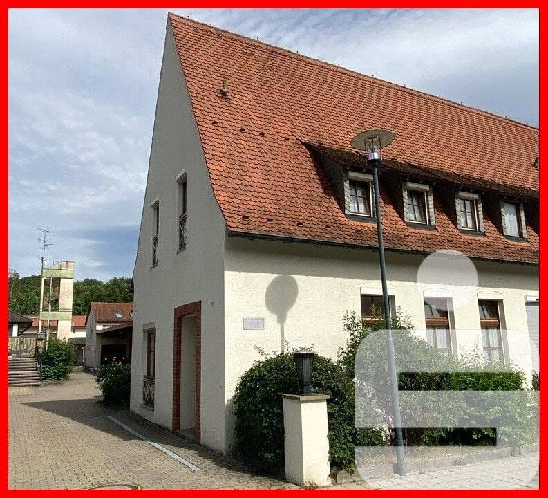 Scheinfeld - außergewöhnliche und schön aufgeteilte 3-Zimmer-Maisonette-ETW