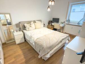 Moderne 2-Zimmer-Wohnung mit Terrasse, Einbauküche und Carport-Stellplatz – 96450 Coburg – Vorschaubild 7
