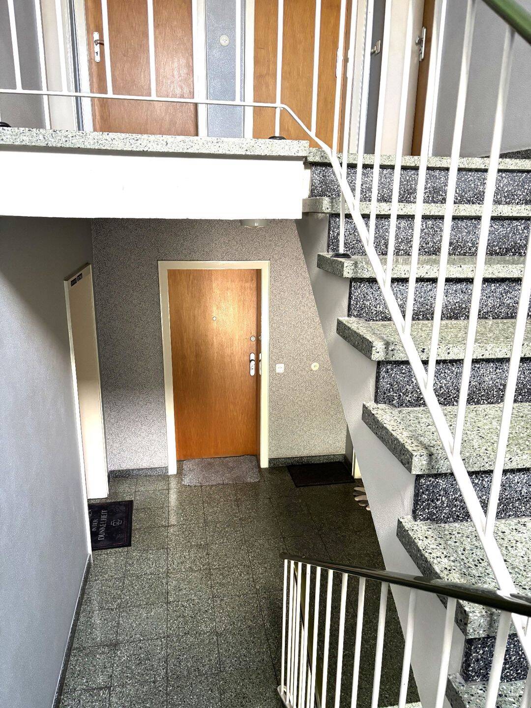 Düsseldorf-Bilk! Zwei gepflegte Mehrfamilienhäuser auf großzügigem Grundstück! – Düsseldorf – Vorschaubild 8