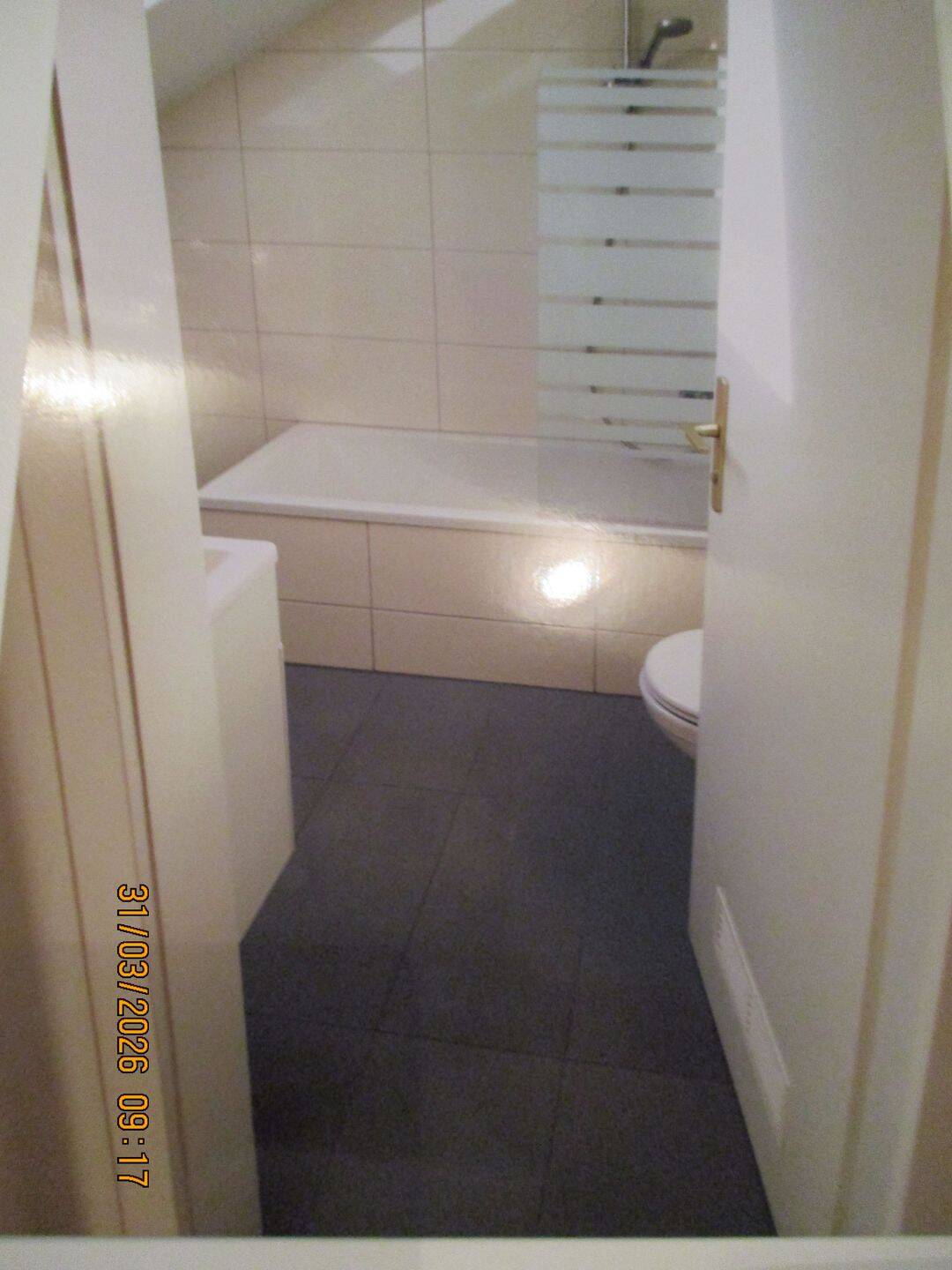 Moderne-charmante- Dachgeschosswohnung-Sendl.Westpark – München – Vorschaubild 9