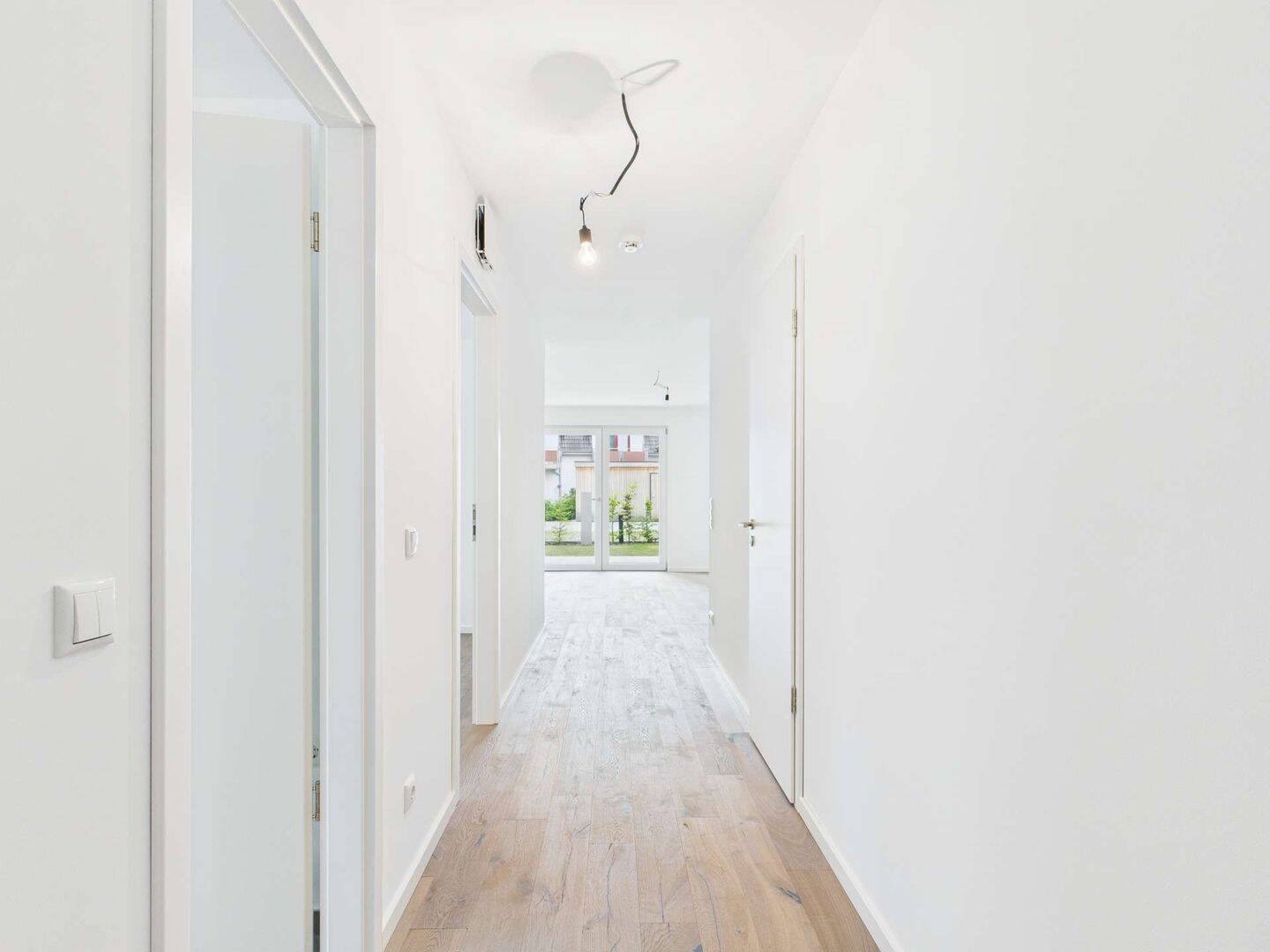 Einziehen oder vermieten? Gehobene 2-Zimmer-Wohnung mit Terrasse und Garten – Lübeck – Vorschaubild 7