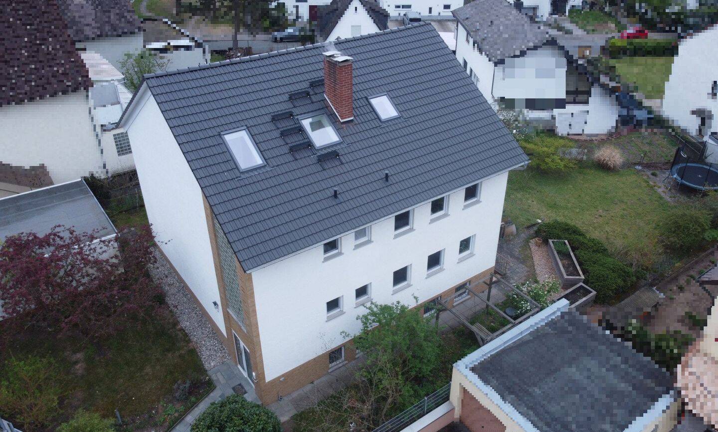 Mehrfamilienhaus mit drei 3-Zi-Wohnungen, gr. Garten, ruhige TOP-Lage – Darmstadt – Bild 1 von 9