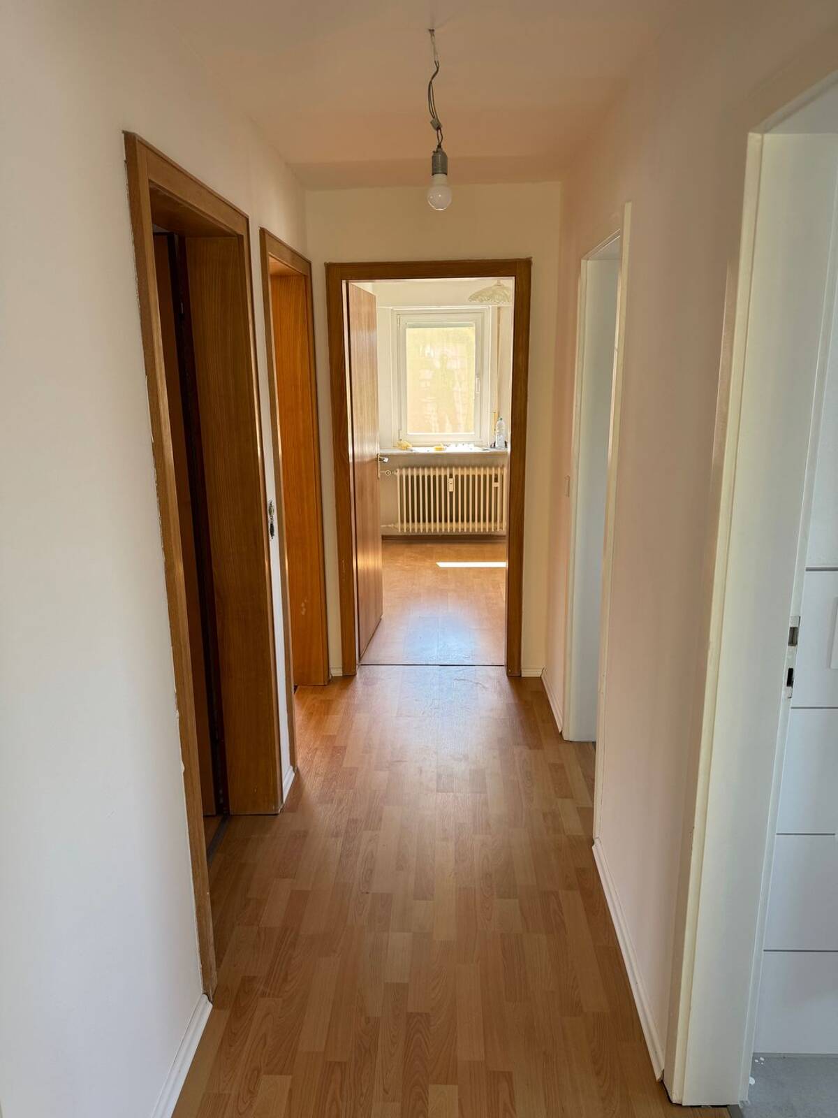 Schöne 4 Zimmer Dachgeschosswohnung – 70378 Stuttgart – Bild 1 von 8