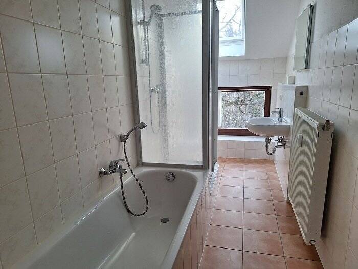 Wohnen Sie doch in einer großzügigen 4 Raumwohnung ganz oben :) – Chemnitz – Vorschaubild 4