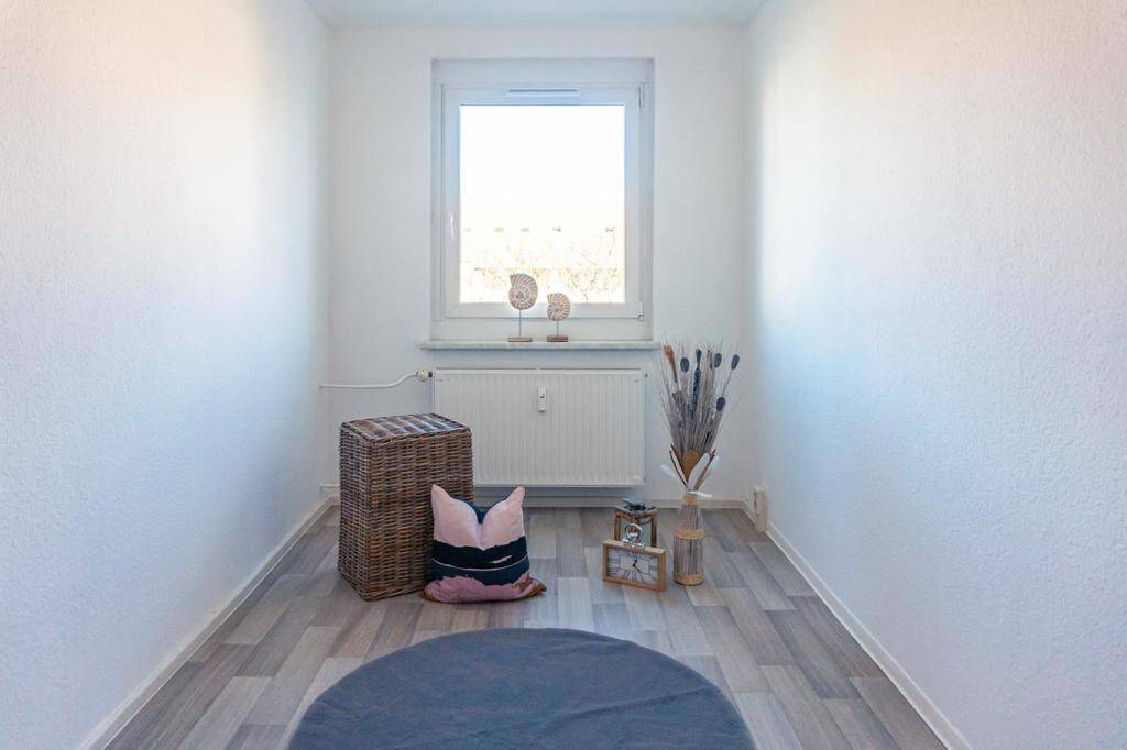 NEU sanierte Erdgeschosswohnung mit Balkon – Chemnitz – Vorschaubild 4