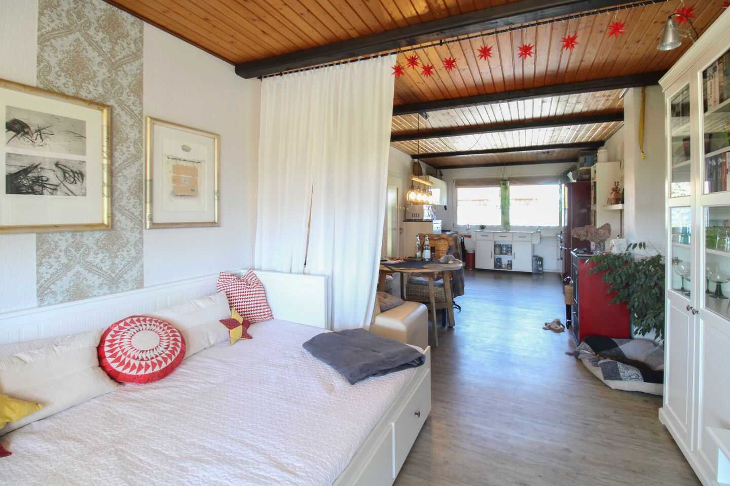 Familienfreundlich und Modernisiert: 4-Zi.-RMH mit 2 Balkonen und schönem Garten in Redefin – Redefin – Vorschaubild 6