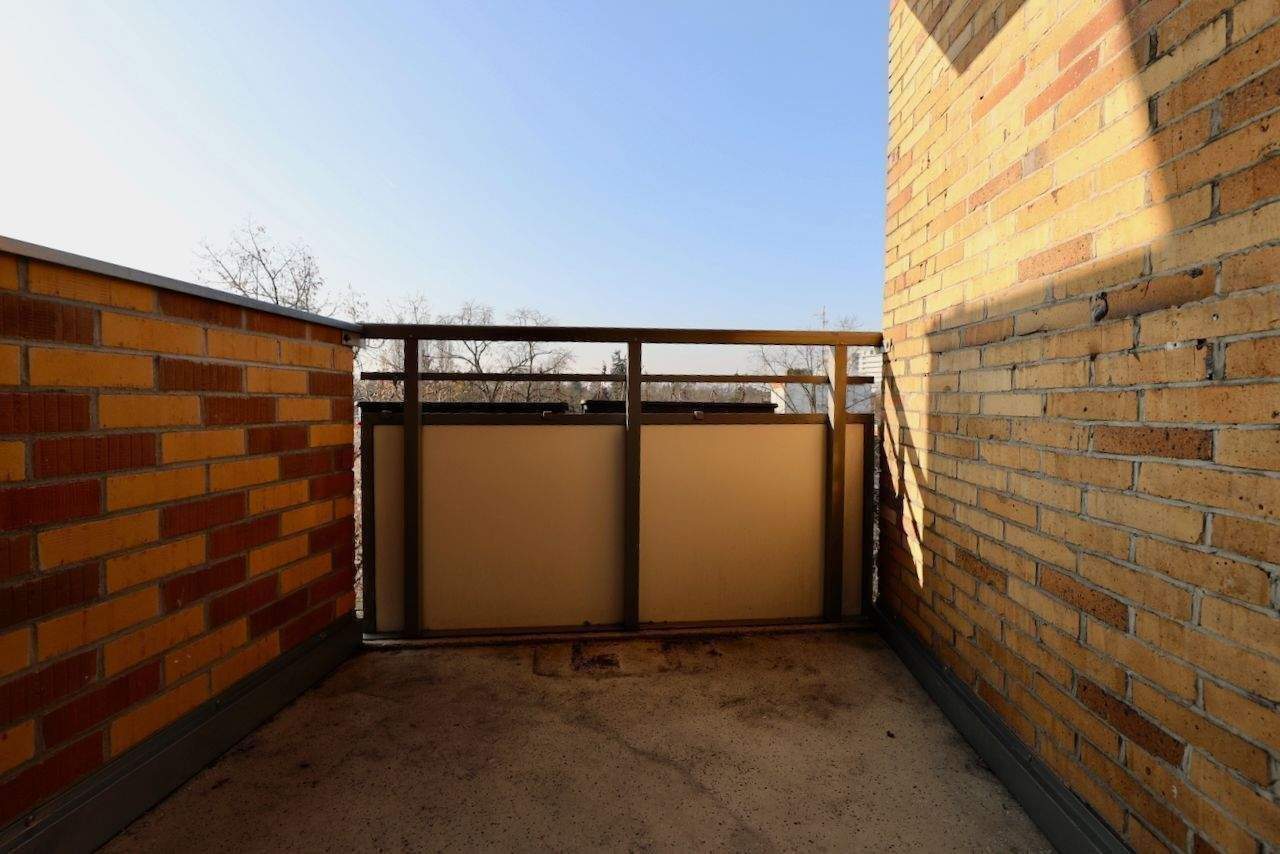 MIT SÜD-BALKON - BEGEHRTE LAGE ZWISCHEN KUDAMM & GRUNEWALD - ZUM SELBSTGESTALTEN – Berlin – Vorschaubild 8