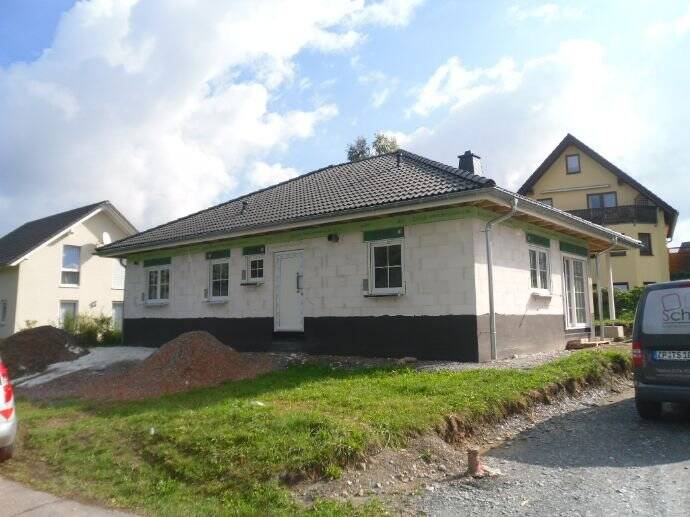 Mietgünstig Wohnen auf einer Ebene – Zwickau – Vorschaubild 2