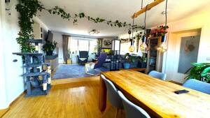 RENOVIERTE 4-ZIMMER WOHNUNG MIT HOCHWERTIGER EINBAUKÜCHE – 1662 Meißen – Vorschaubild 1