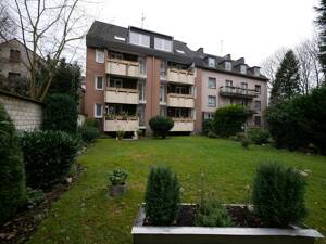 Wohnen in Citynähe: Gut geschnittene 2,5 Zimmer-Etagenwohnung mit Gemeinschaftsgarten und Balkon – 45881 Gelsenkirchen – Vorschaubild 2