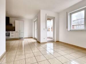 Solide vermietete 4-Zimmer-Wohnung in München-Waldperlach - Balkon, Keller & Tiefgarage – 81739 München – Vorschaubild 6