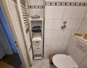 Helle, geräumige, möblierte Wohnung mit Balkon in zentraler Lage nahe U Alt-Mariendorf – 12107 Berlin – Vorschaubild 7