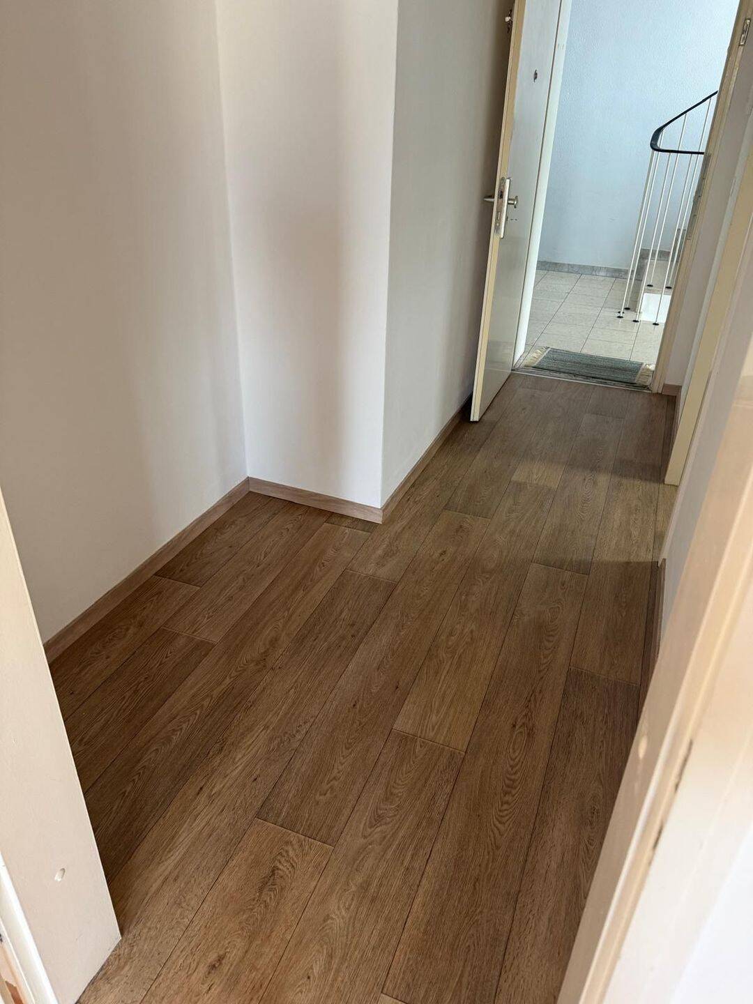 Ein 1 Zimmer Apartment mit einem 36 Quadratmeter Wohnraum – Ingolstadt – Vorschaubild 6