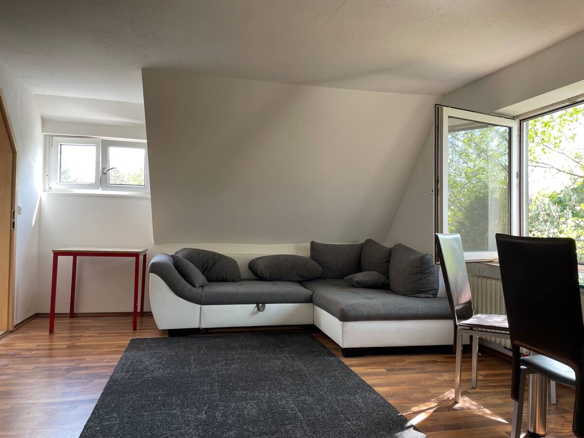 Kleine Wohnung in grüner Lage – 22395 Hamburg – Bild 1 von 9