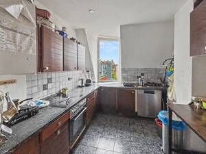 Attraktive 5-Zimmer-Dachgeschosswohnung mit ca.108 m² - vermietet & zentral in Fürth – 90763 Fürth – Vorschaubild 4
