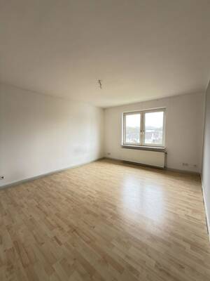 Helle 3-Zimmer-Wohnung mit Gestaltungsspielraum (ANFRAGEN NUR ÜBER KONTAKTANZEIGE, BITTE!) – 45896 Gelsenkirchen – Vorschaubild 2