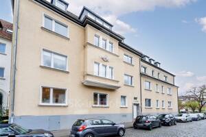 Exklusive Maisonette-DG-Wohnung mit sonniger Terrasse in begehrter Wohnlage.