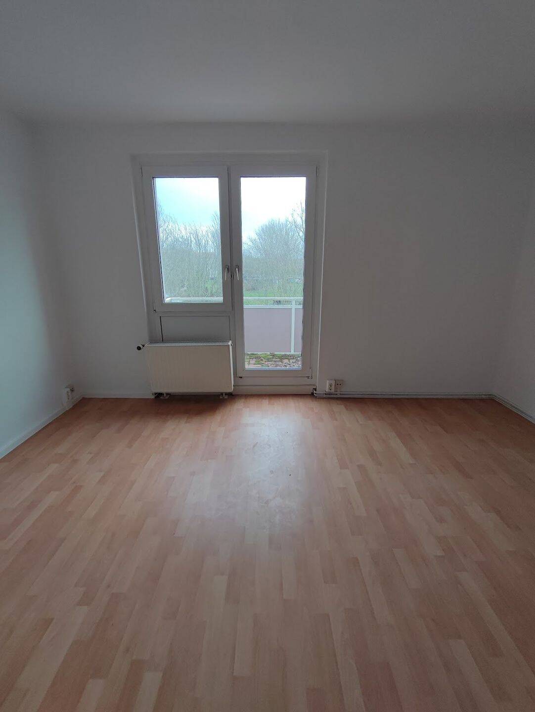 Drei Zimmer mit Balkon zum kleinen Mietpreis