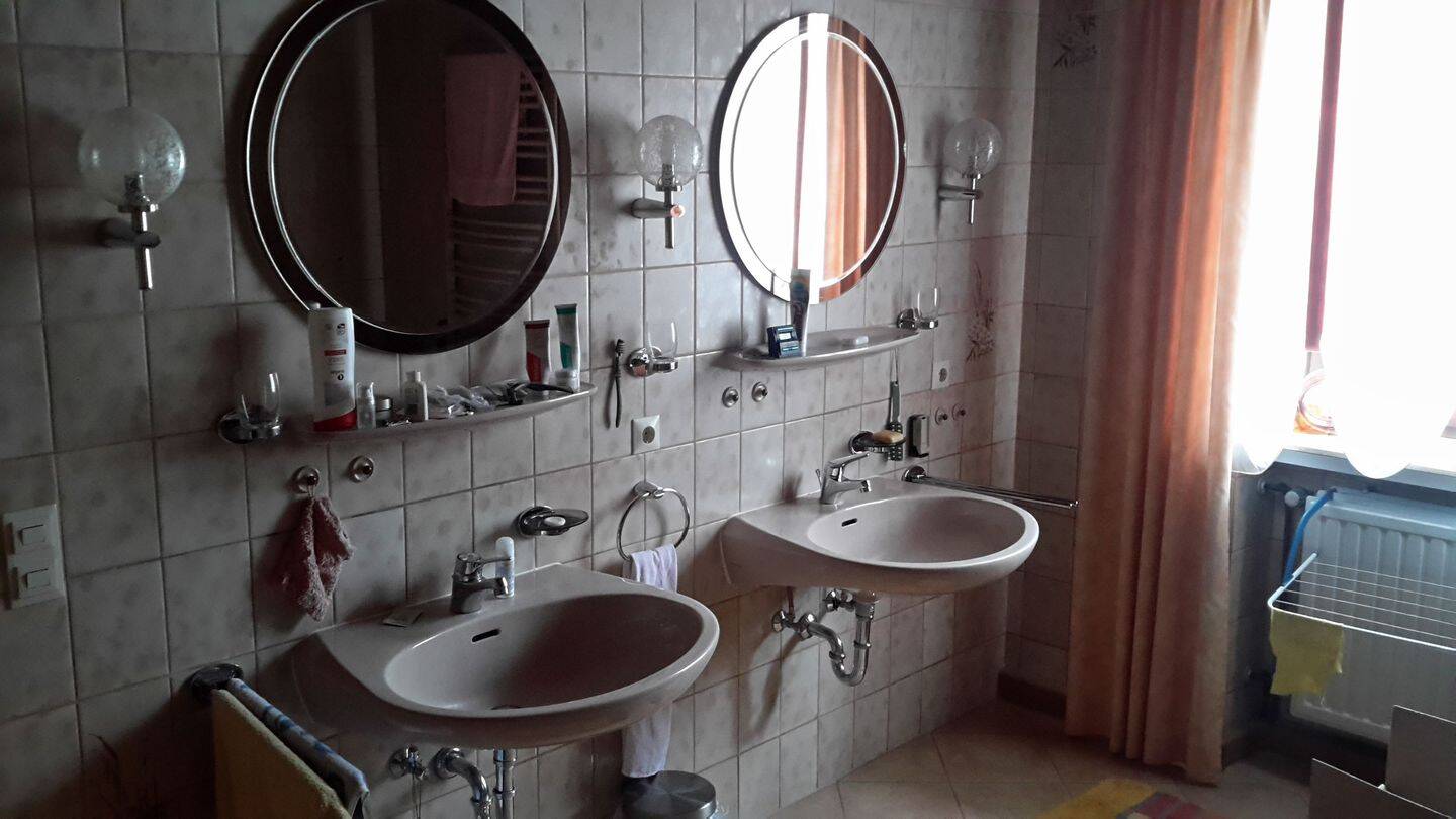 5-Zi Küche, Bad, WC, Dachterasse, großer Garten im Hunsrück – Bergen – Vorschaubild 7