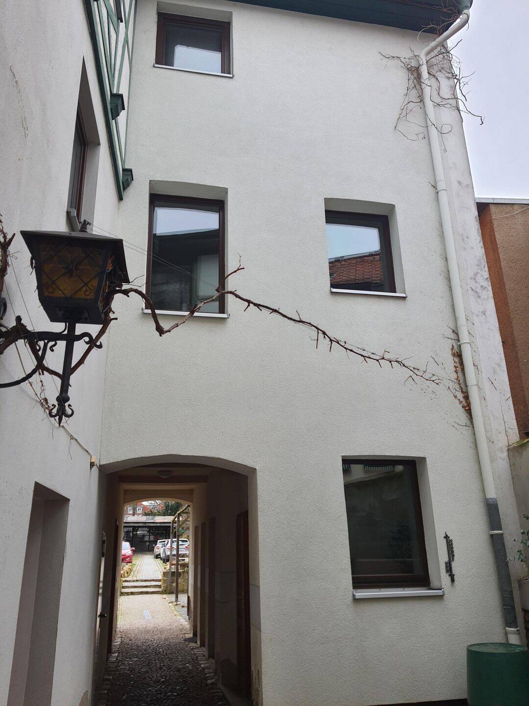 Historisches Fachwerkhaus mit attraktivem Ferienwohnungs-Potenzial im Herzen von Naumburg - Fassade Denkmalschutz – Naumburg (Saale) – Vorschaubild 8