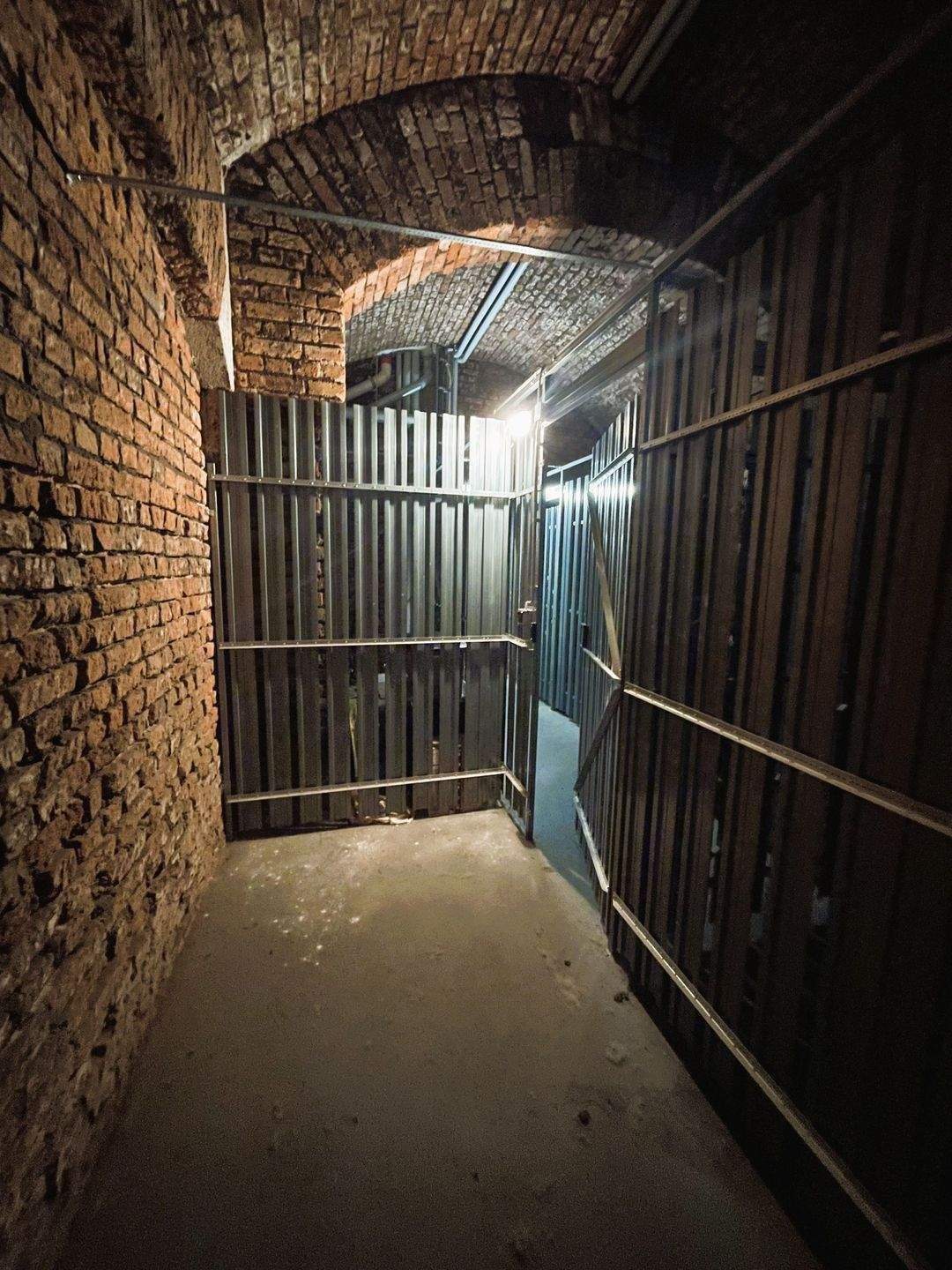 Modern möblierte 1-Zi-Wohnung in Bestlage – Nürnberg – Vorschaubild 9