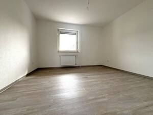 Bezugsfertige Erdgeschosswohnung in bald frisch modernisiertem Gebäude! – 44369 Dortmund – Vorschaubild 4