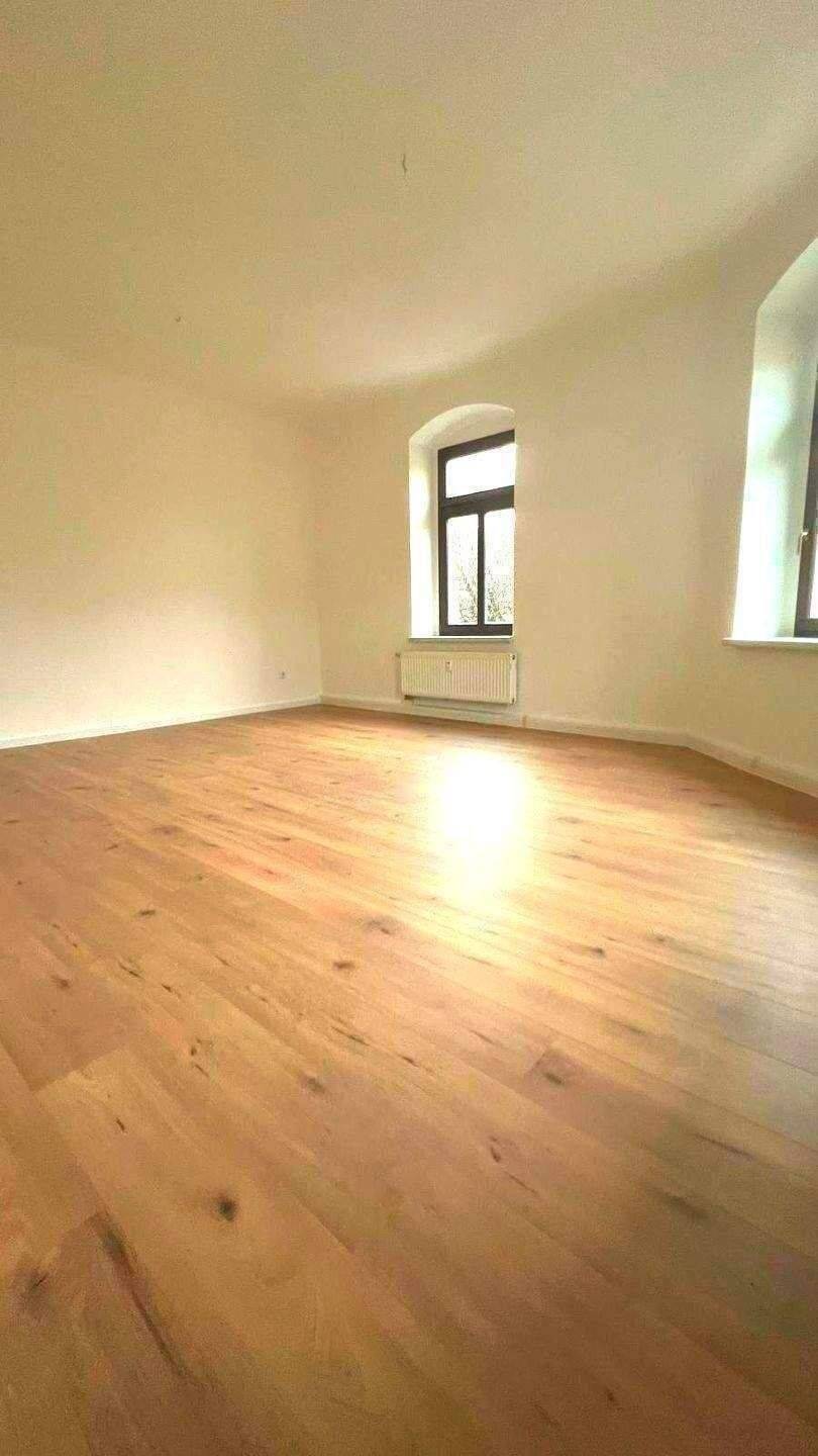 NEU SANIERT / BLICK INS GRÜNE / TOP LAGE