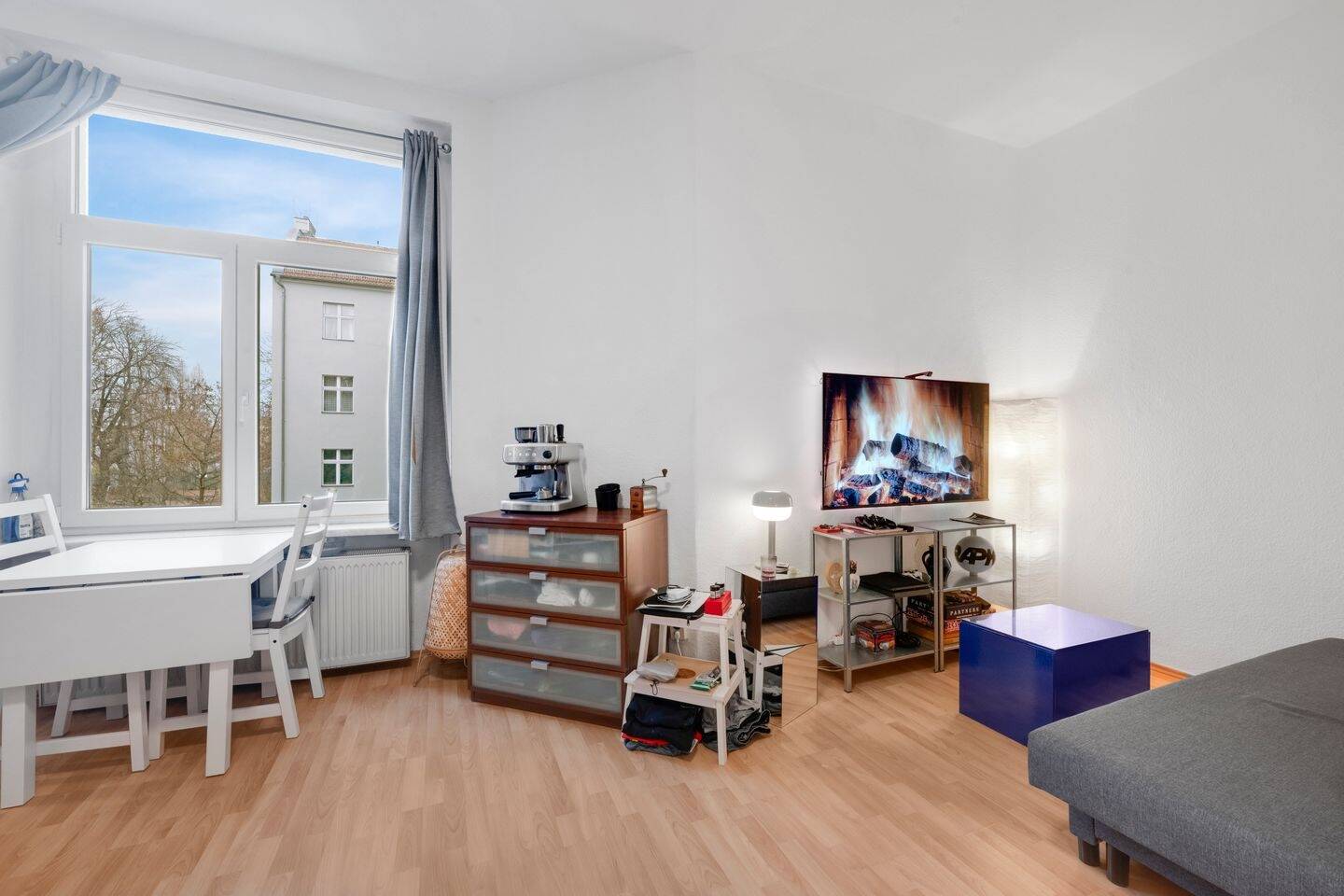 Ein-Zimmer-Altbauwohnung in Berlin-Lichtenberg – Erwerb im Gebotsverfahren – Berlin – Vorschaubild 5