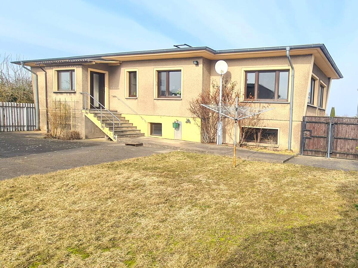 PROVISIONSFREI | Endlich Platz, Ruhe und Natur - 140m² Haus + 140m² Souterrain + 4638m² Grundstück – Zehdenick – Bild 1 von 9