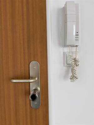 CO-City ** wirklich über den Dächern von CO ** EBK ** neu renoviert – 96450 Coburg – Vorschaubild 5