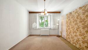 Seltene Gelegenheit in Stuttgart-Dobel: WEG-geteiltes Mehrfamilienhaus mit Entwicklungspotenzial – 70182 Stuttgart – Vorschaubild 7