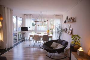 3ZKBT mit Garten im KfW55-Effizienzhaus im Herzen von Salzkotten – 33154 Salzkotten – Vorschaubild 3