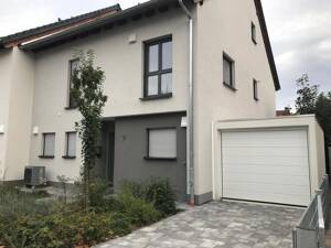 ENERGIEBEWUSST WOHNEN: A+ Großzügige Doppelhaushälfte in Ludwigshafen KEINE MAKLER-PROVISION! – 67069 Ludwigshafen am Rhein – Vorschaubild 2