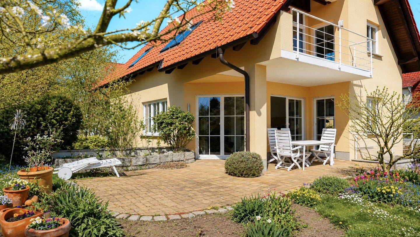 Gepflegtes Familienhaus mit Weitblick, Kamin und sonnigem Garten in Dresden-Lockwitz – Dresden – Vorschaubild 2