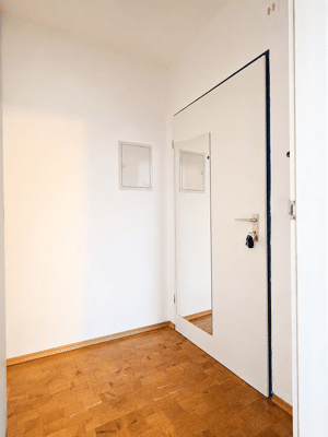 3 Zimmer DG-Wohnung mit Loggia, Garage und zusätzlich ca.31m² ausgebauter Nutzfläche im Spitzboden – 68229 Mannheim – Vorschaubild 3