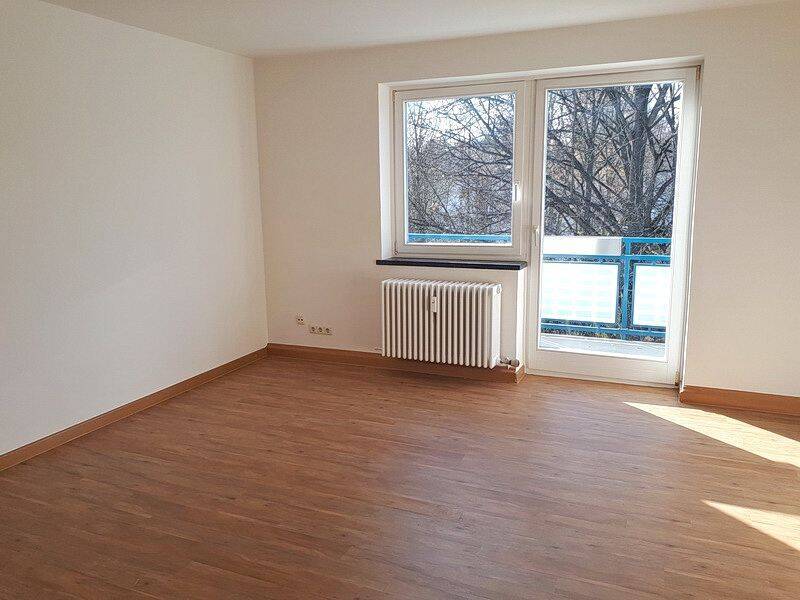 ruhig gelegene 5-Zimmer-Wohnung in Regensburg – Regensburg – Vorschaubild 3