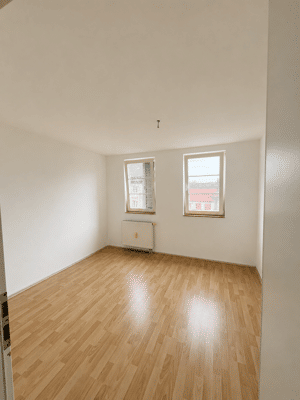 Frisch renovierte 4-Zimmer-Wohnung im Herzen von Öhringen – 74613 Öhringen – Vorschaubild 6