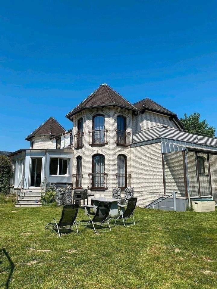 ***Mitten im Herzen von Welver*** Modernes Ein-Zweifamilienhaus mit kleiner Einliegerwohnung, großem Garten und Doppelgarage – Welver – Vorschaubild 3
