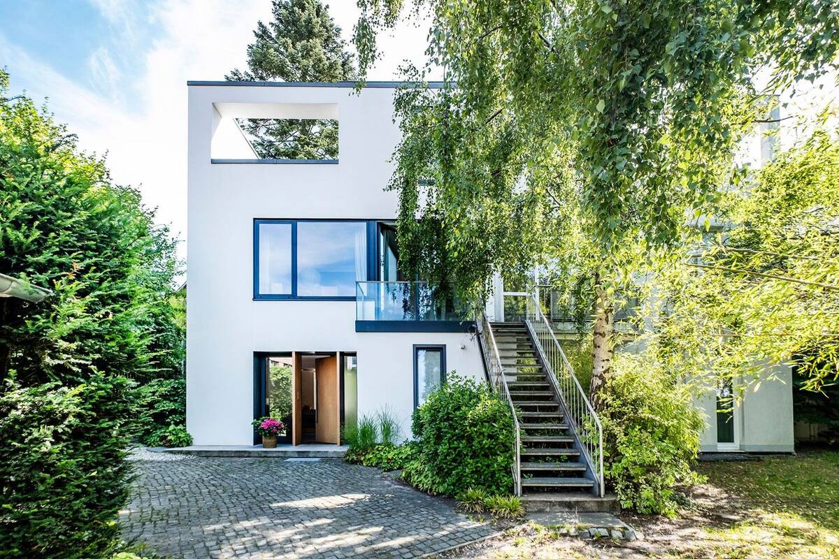 STILVOLLES UNDERSTATEMENT – 22299 Hamburg – Bild 1 von 9
