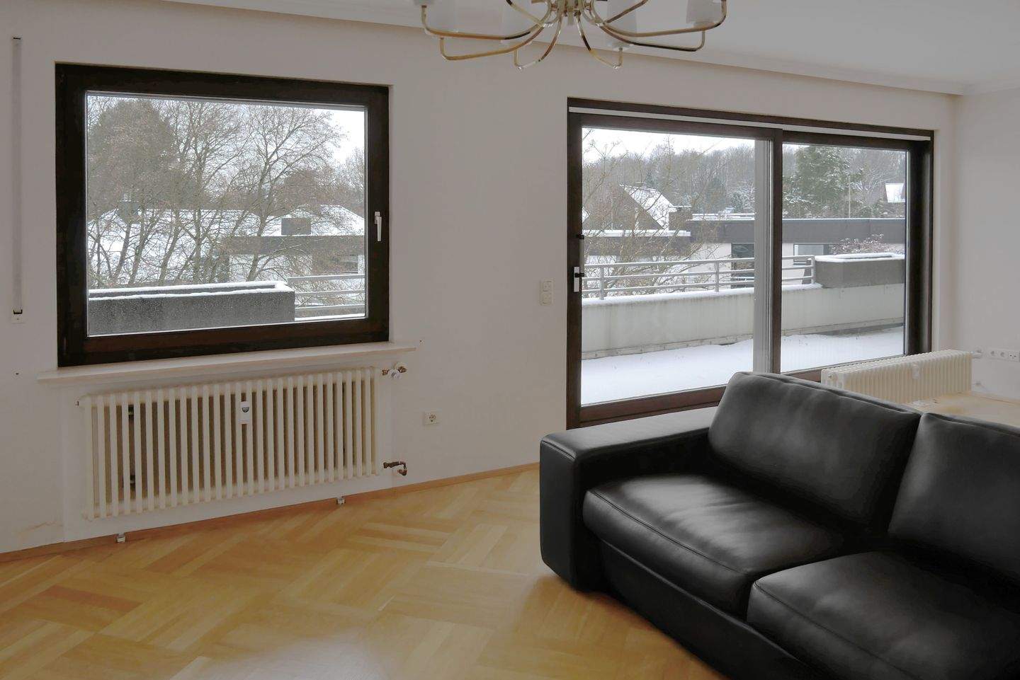 Kassel/Dönche …mit Fernblick Sofort freie, großzügige 3 Zimmerwohnung mit attraktivem großem Balkon und eigener Garage – Kassel – Vorschaubild 4