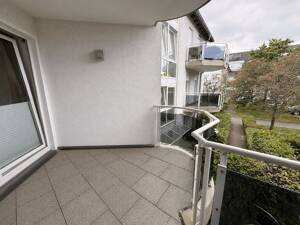 Renovierte 2-Zimmer-Wohnung mit Balkon in Düsseldorf/Bilk – 40225 Düsseldorf – Vorschaubild 8