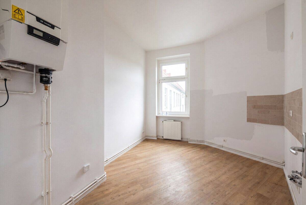 Attraktives Apartment: Bezugsfreie Wohnung, modernes Tageslicht-Badezimmer, lichtdurchflutet & hell – Berlin – Vorschaubild 4