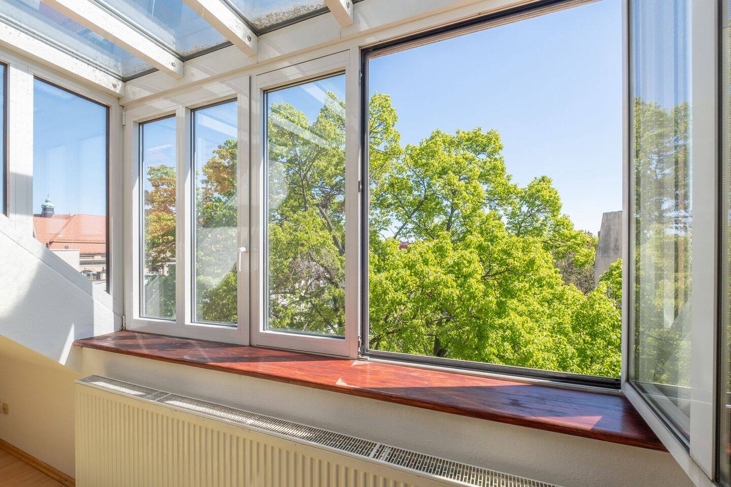 Helle und ruhige Dachgeschoss-Maisonettewohnung im Florakiez – Berlin – Vorschaubild 2