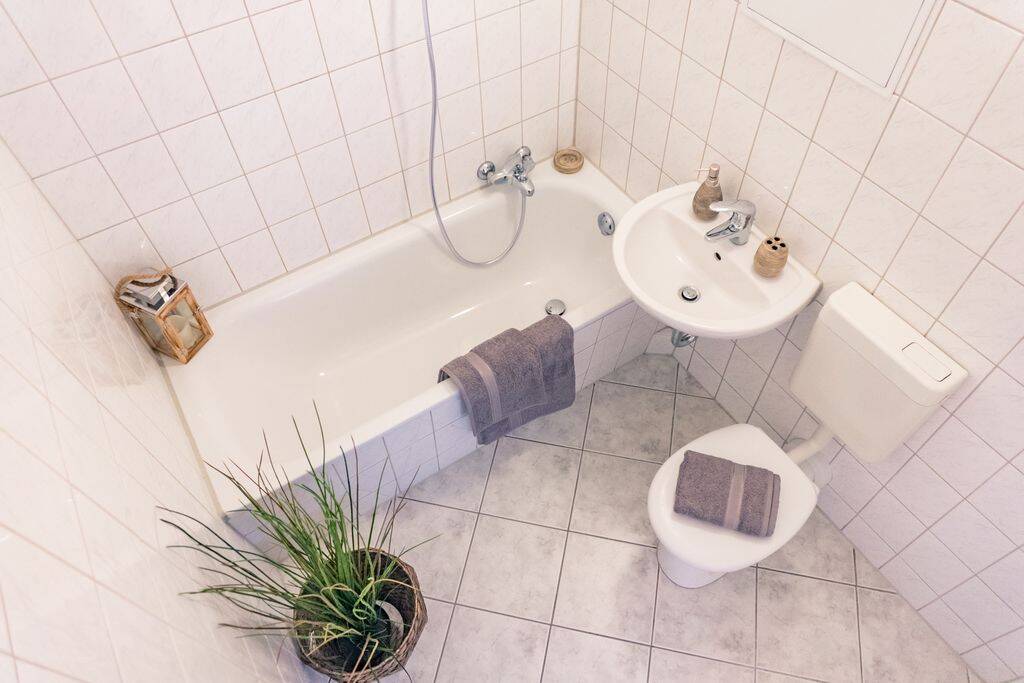 Nahe des Schlossteichs gelegene 2-Raum-Wohnung – Chemnitz – Vorschaubild 4