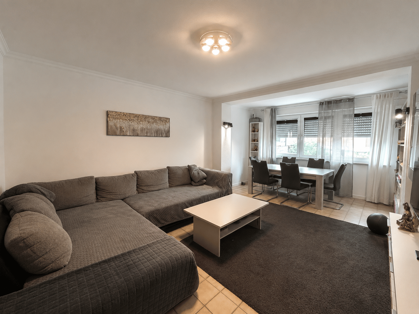 Investieren in Krefeld: Modernisierte 3-Zimmer-Eigentumswohnung in ruhigem Vierparteienhaus – Krefeld – Vorschaubild 4