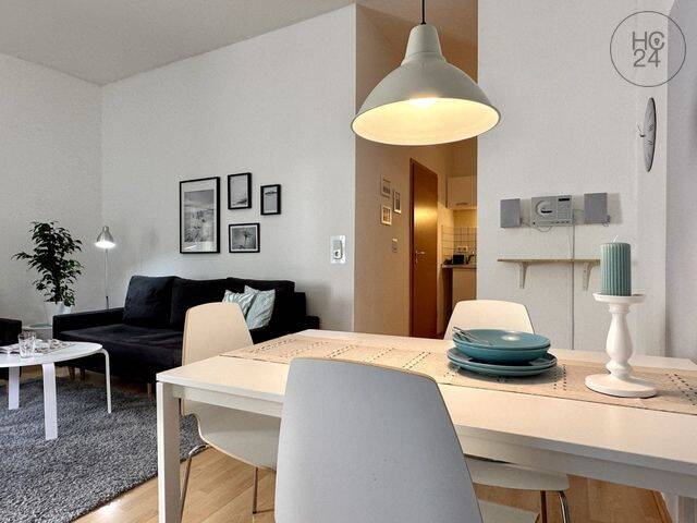 Modern möblierte und helle Wohnung im Zentrum von Leipzig - mit Balkon