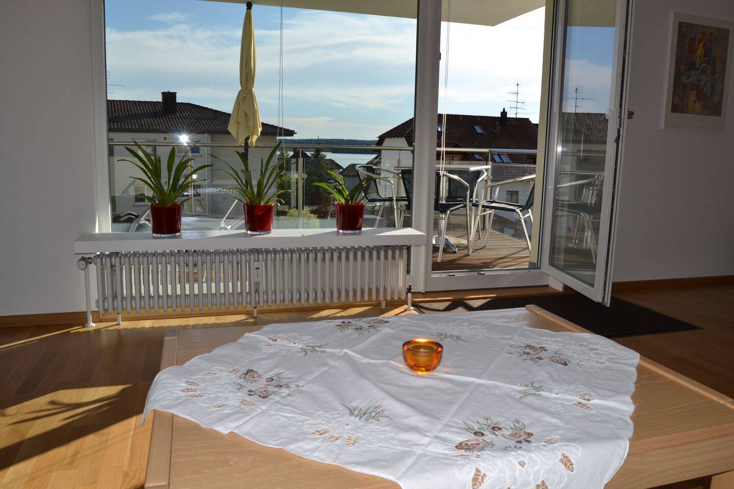 Wohnen auf Zeit ab 15.10.2026: Sonnige 2-Zimmer Seesicht-Wohnung mit Balkon – Uhldingen-Mühlhofen – Vorschaubild 4