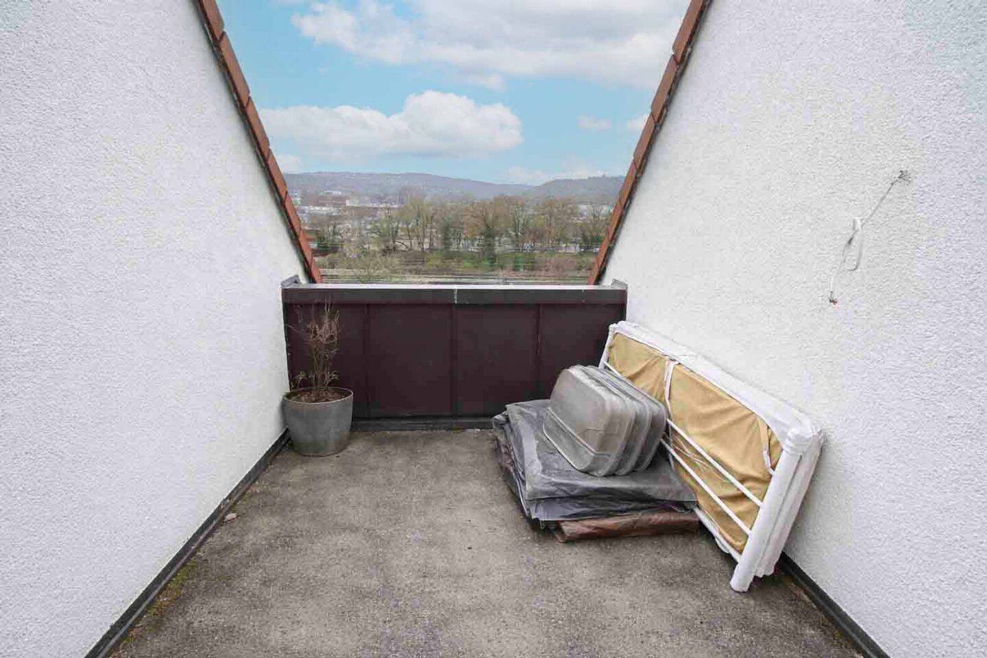 Attraktive Maisonette-Wohnung mit Aufzug und zwei Dachterrassen in Obertürkheim – Stuttgart – Vorschaubild 8