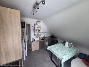 Möblierte 2-Zimmer-Dachgeschosswohnung in ab 07.08. – 90765 Fürth – Vorschaubild 3
