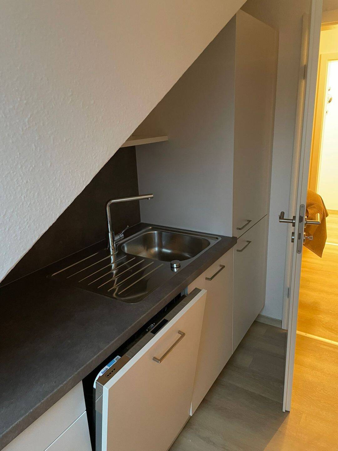 3 Zimmer Maisonette Wohnung in einer ruhigen Gegend – Würzburg – Vorschaubild 2